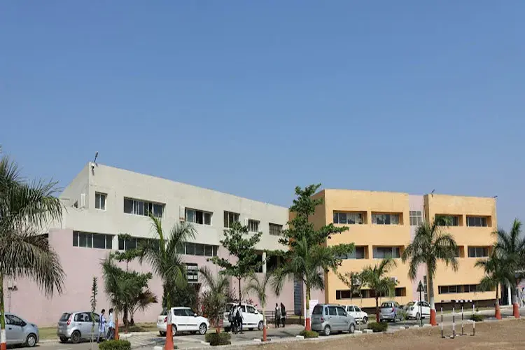 Acropolis Faculty of Management and Research, Indore