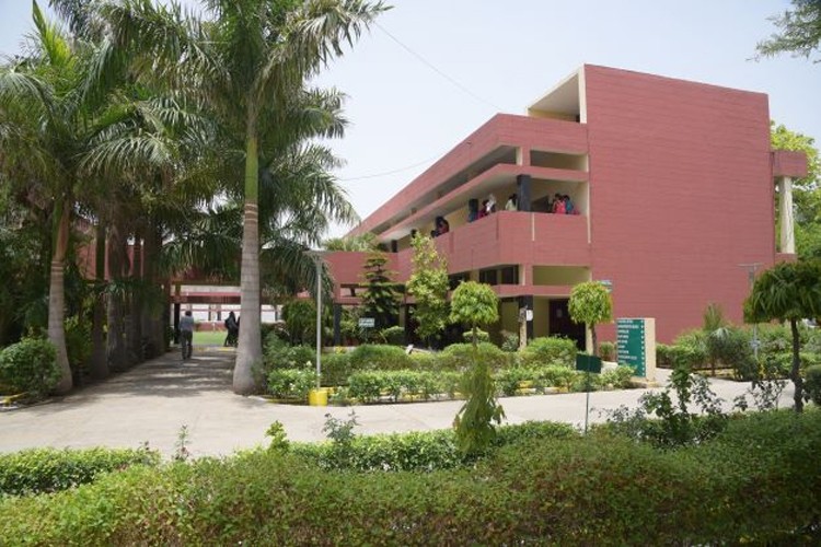 Adarsh Mahila Mahavidyalaya, Bhiwani