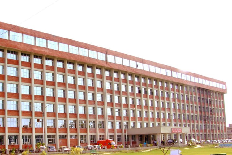 Adesh Institute of Pharmacy and Biomedical Sciences, Bathinda