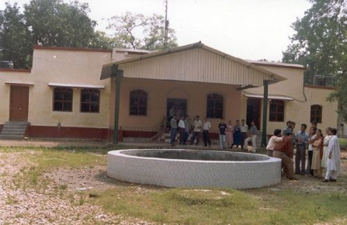 Advanced Institute of Modern Management and Technology, Kolkata