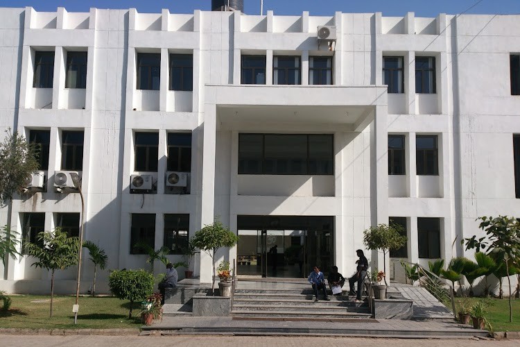 Ahmedabad Dental College & Hospital, Ahmedabad