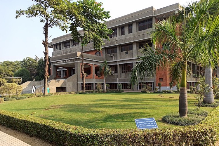 Ajay Kumar Garg Engineering College, Ghaziabad