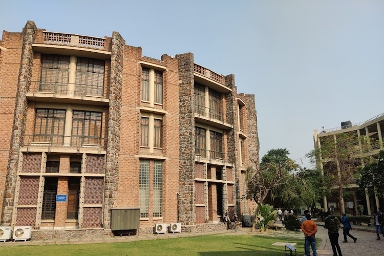 Ajay Kumar Garg Engineering College, Ghaziabad