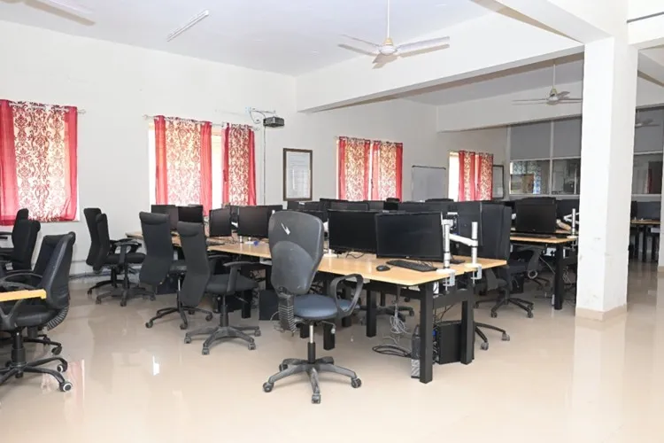 Akemi Business School, Pune