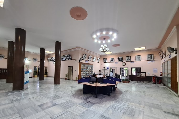 Aligarh Muslim University Aligarh Campus: Photos, Virtual Tour