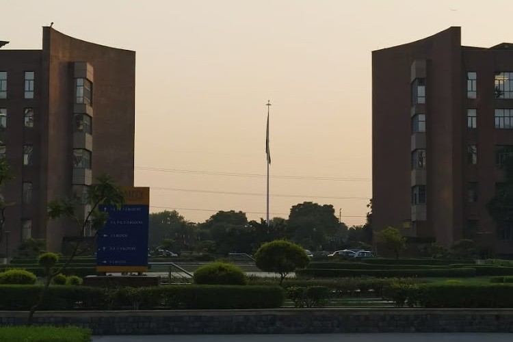 Amity Business School, Noida