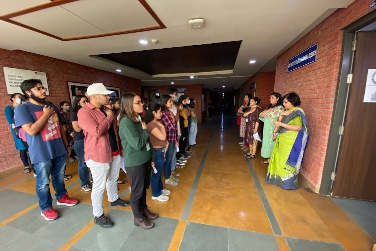 Amity Institute of English and Business Communication, Noida