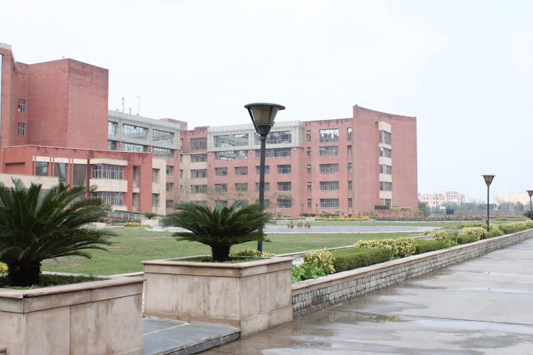 Amity School of Engineering and Technology, New Delhi