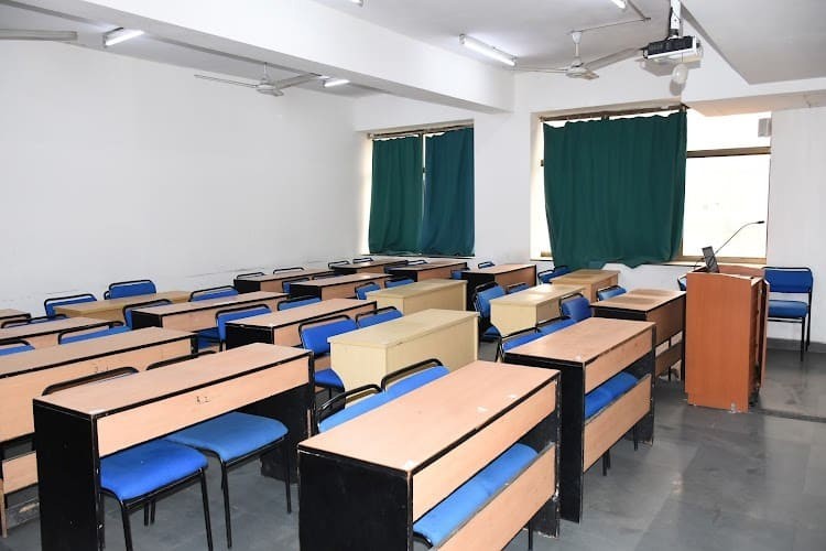 Amity School of Engineering and Technology, Noida