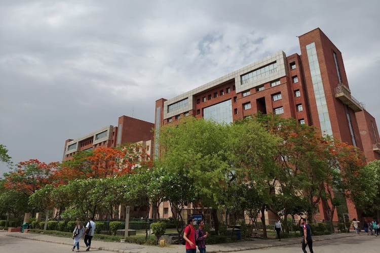 Amity School of Engineering and Technology, Noida