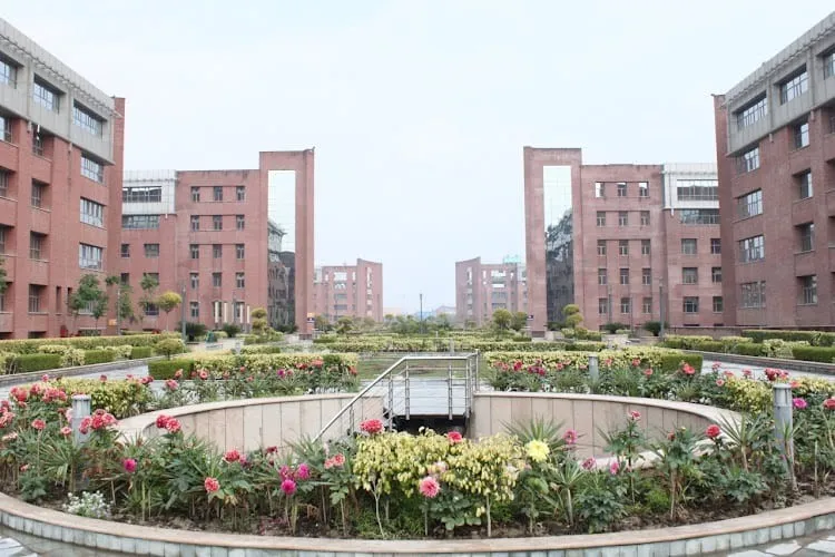 Amity School of Engineering and Technology, Noida