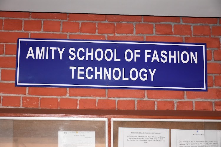 Amity School of Fashion Technology, Noida