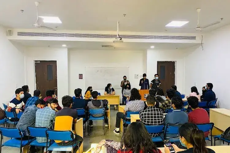 Amity School of Foreign Languages, Noida