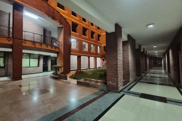 Amity University, Greater Noida