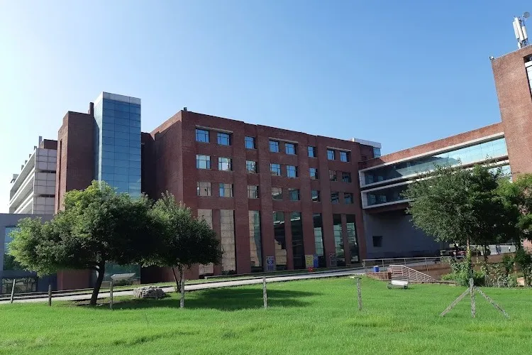 Amity University, Gurgaon