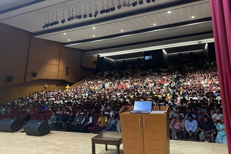 Amity University, Mumbai