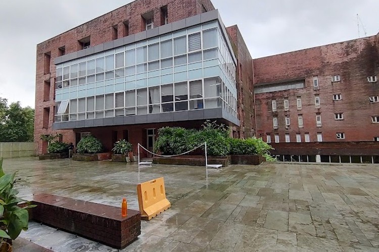 Amity University, Mumbai