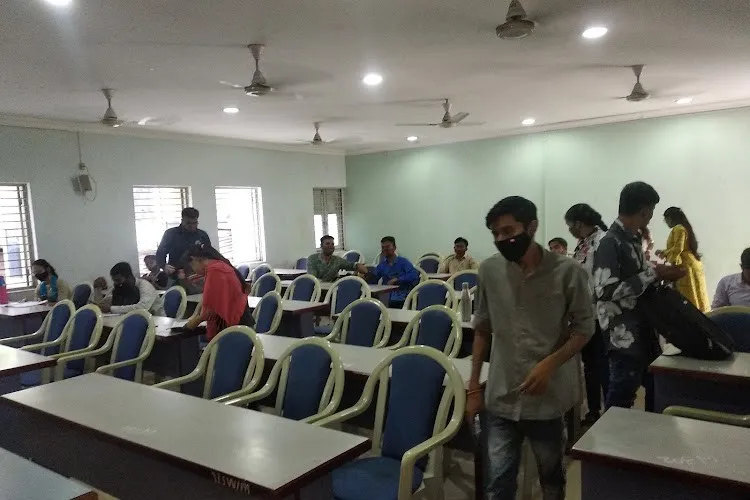 Anand Arts College, Anand