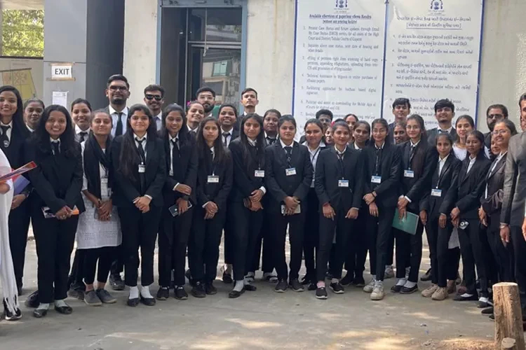 Anand Law College, Anand