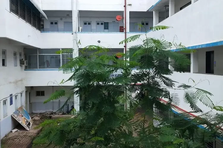 Anand Law College, Anand