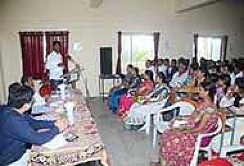 Anil Alias Pintu Magdum Memorial Pharmacy College, Kolhapur