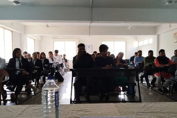 Apollo Law College, Ahmedabad