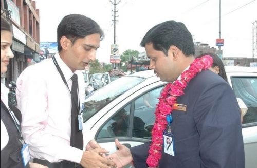 Appliq Airways Academy, Agra