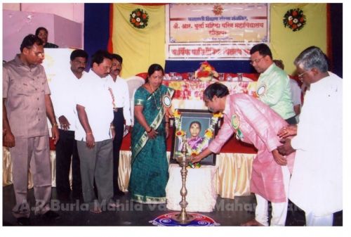 AR Burla Mahila Varishtha Mahavidyalaya, Solapur