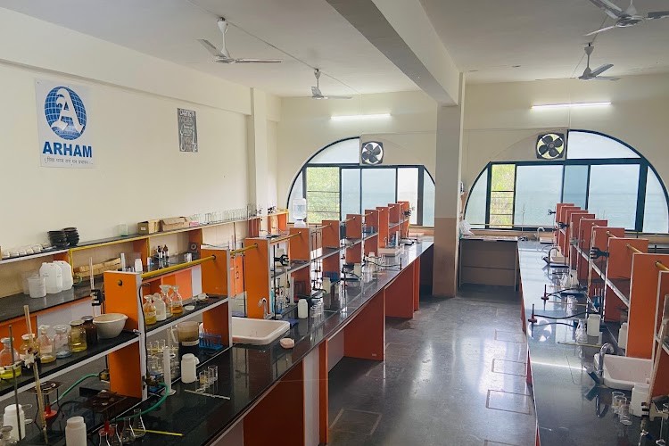 Arham College of Arts and Commerce, Pune