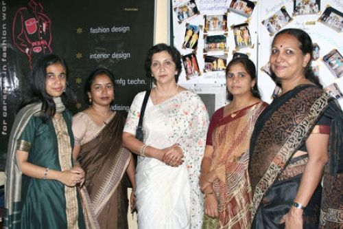 Aruna Institute of Fashion Technology, Bangalore