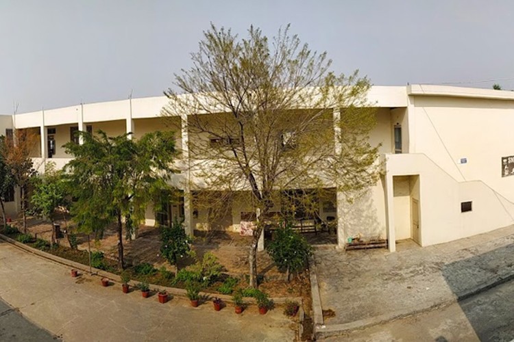 Arya College, Ludhiana