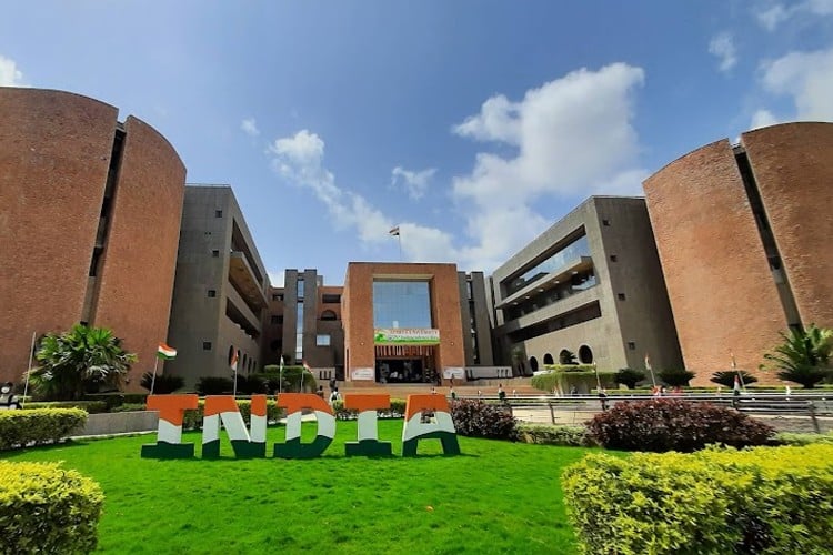Atmiya University, Rajkot