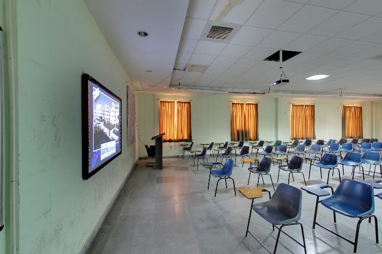 Axis Institute of Technology and Management, Kanpur