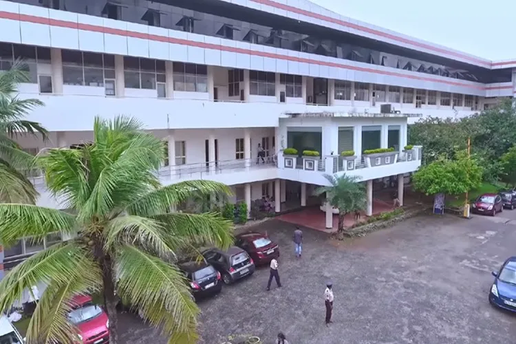 Azeezia Dental College, Kollam