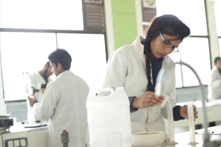 B. S. Anangpuria Institute of Pharmacy, Faridabad