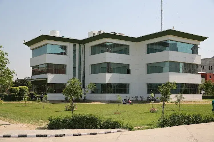 Baba Farid College, Bathinda