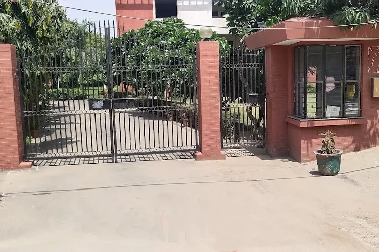 Babu Banarasi Das Institute of Technology, Ghaziabad