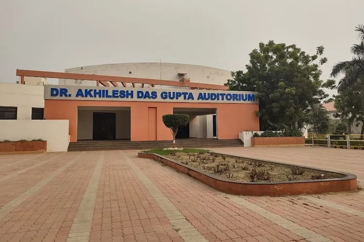 Babu Banarasi Das University, Lucknow