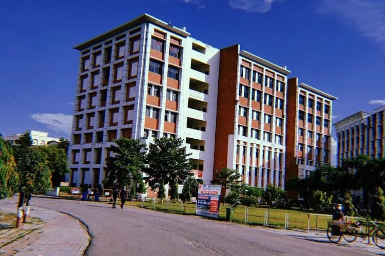 Babu Banarasi Das University, Lucknow