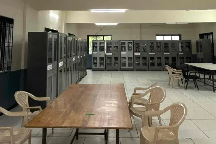 Bhagwan Mahavir University, Surat