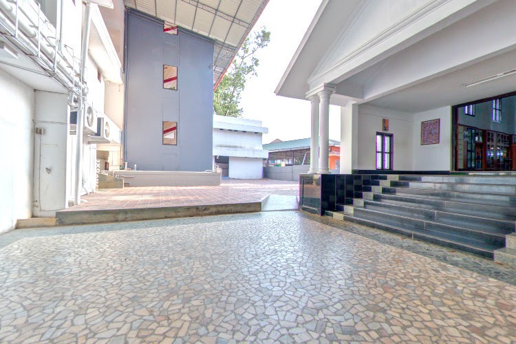 Bharata Mata College, Kochi