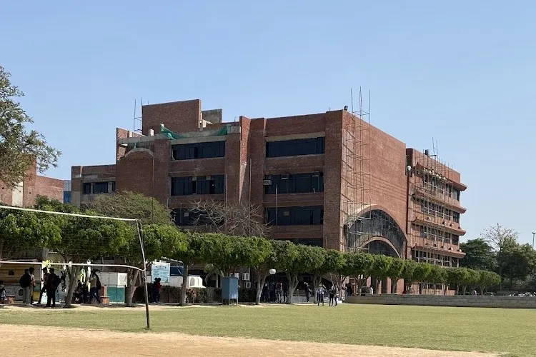 Bharati Vidyapeeth's Institute of Computer Applications and Management, New Delhi