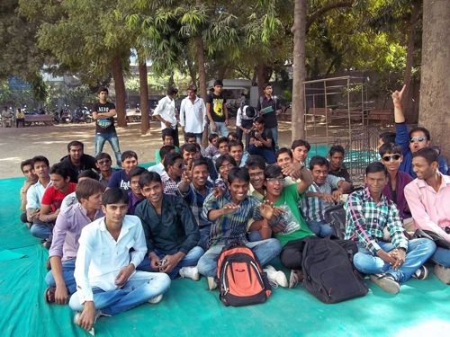 Bhartiya Vidya Bhavan's Sheth R. A. College of Arts and Commerce, Ahmedabad