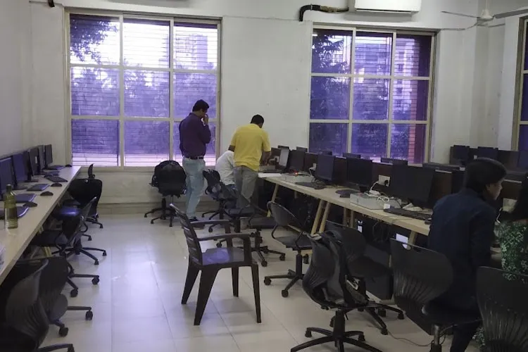 Bhavan's College, Mumbai