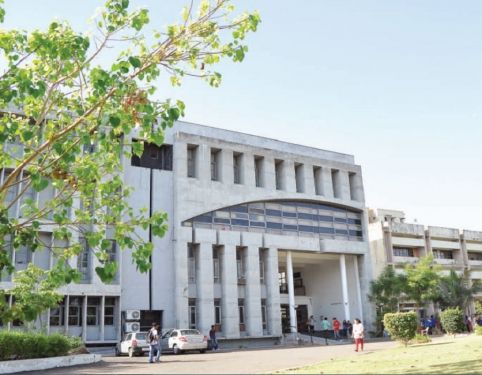 BK Majumdar Institute of Business Administration, Ahmedabad