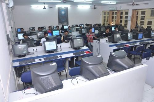 BRCM College of Business Administration, Surat