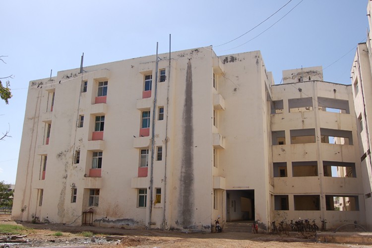 C. U. Shah Medical College, Surendra Nagar