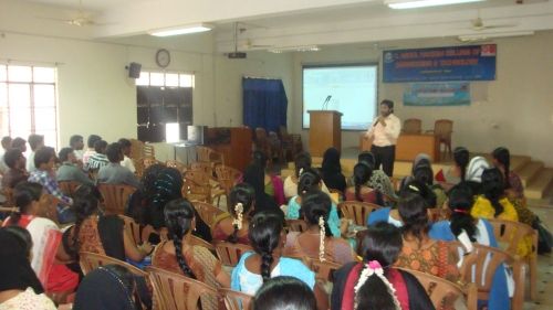 C. Abdul Hakeem College, Vellore