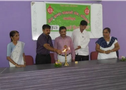 CB Patel Arts College, Kheda