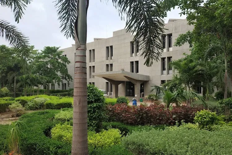 Chandubhai S Patel Institute of Technology, Anand